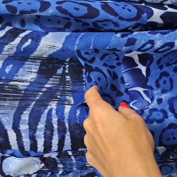 Susan Graver Button-Up Snakeprint 3/4 Button Sleeve Blouse. Size XL - Picture 4 of 9